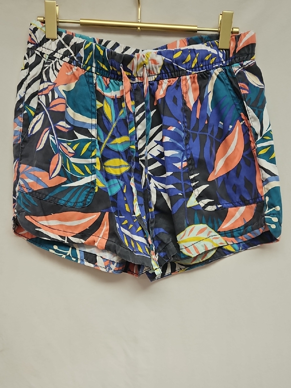 C&C California Multicolor Tropical Leaf Print Athletic Shorts